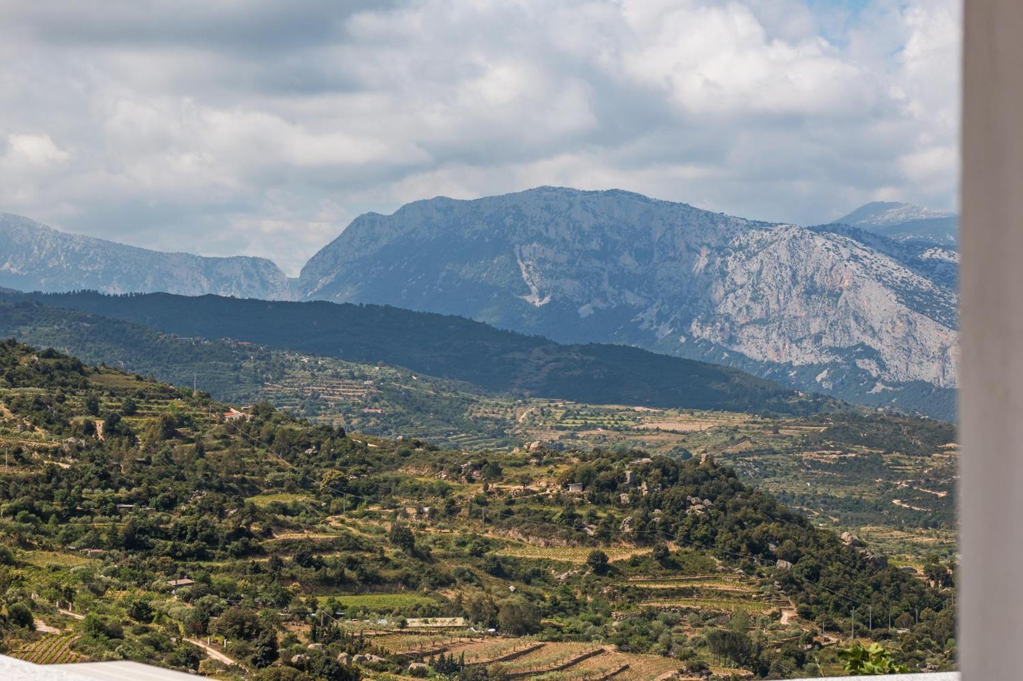הוילה דורגלי Rifugio Gorropu מראה חיצוני תמונה